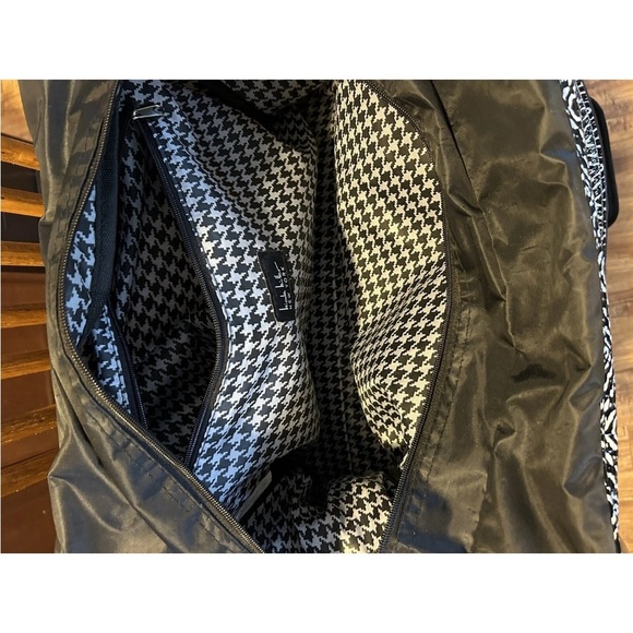 Nicole Miller Black and White Geometric Weekender Travel Bag - Picture 15 of 16